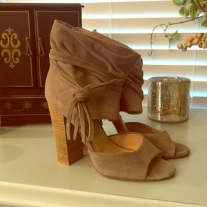 Kristen Cavallari 6.5 Leigh Bootie